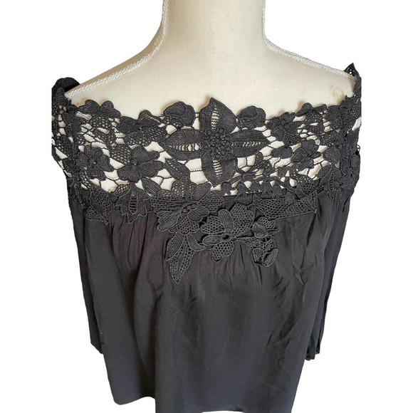 NWT Do + Be Womens Off the Shoulder Lace Top Blouse Long Sleeve Size S Black - Picture 2 of 6
